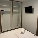 Luca Apts Napa איה נאפה