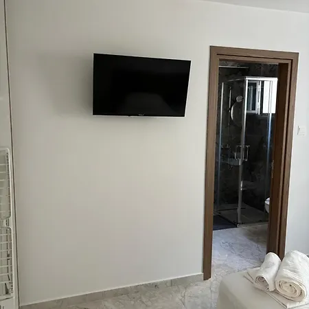 Luca Apts Napa *