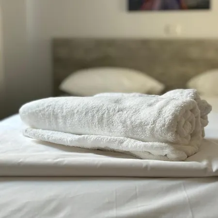 Luca Apts Napa