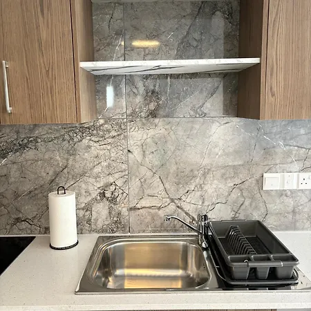 Luca Apts Napa أيا نابا