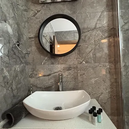 Luca Apts Napa Апартаменты *