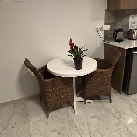 Luca Apts Napa Apartamento