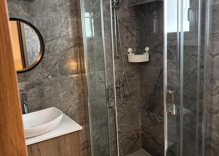 Luca Apts Napa Apartment