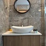 Luca Apts Napa *
