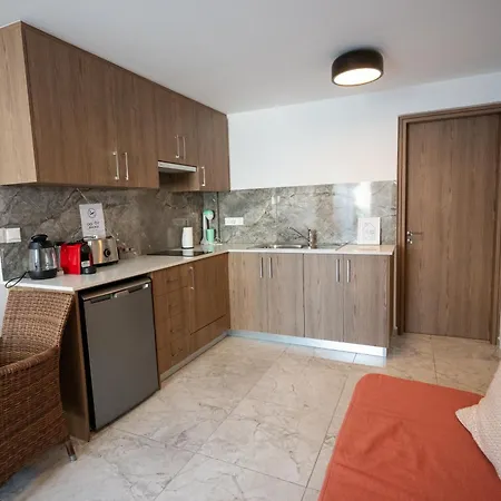 Luca Apts Napa * Айя-Напа